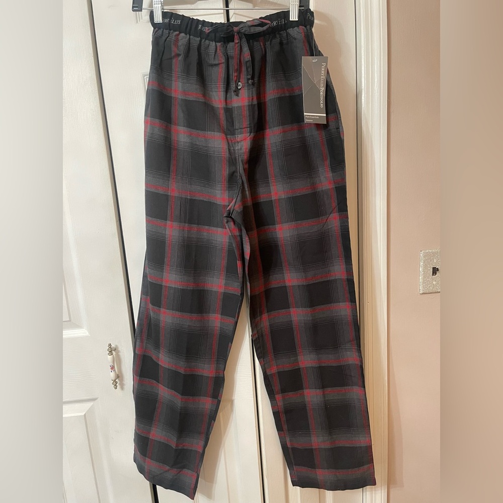 Perry Ellis Black and Red Checkered Joggers